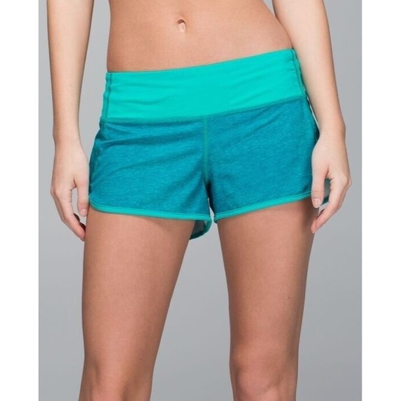 EUC LULULEMON Speed Short 4 Way Stretch Sea Mist Blue Tropics Size 8 - Picture 1 of 4